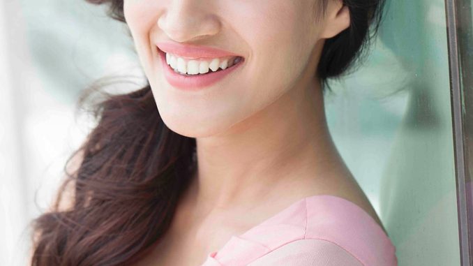 Kriti Sanon picks up reading